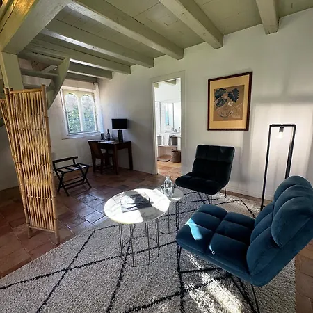 Alojamento de Acomodação e Pequeno-almoço Château Gautoul 4*